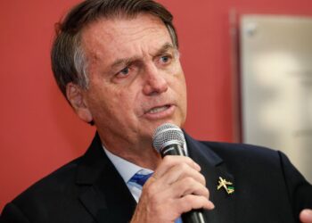 Bolsonaro nega à CGU que pediu ação da PRF no pleito eleitoral de 2022