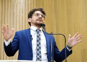 “Aracaju sim! São Cristóvão não! Esse é o desejo do povo”, diz Breno Garibalde