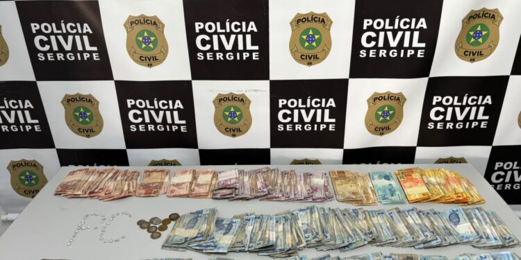 Polícia Civil de Itabaianinha prende homem por tráfico de drogas