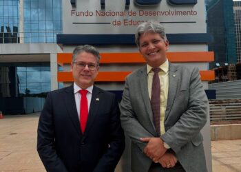 Em busca de melhorias para a educação, Dr. Samuel visita o FNDE, em Brasília