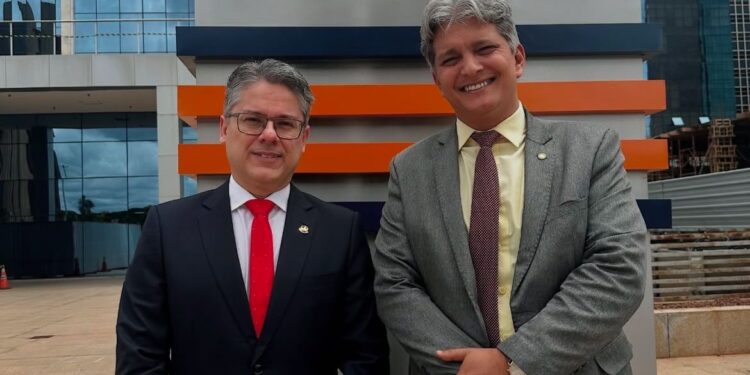 Em busca de melhorias para a educação, Dr. Samuel visita o FNDE, em Brasília
