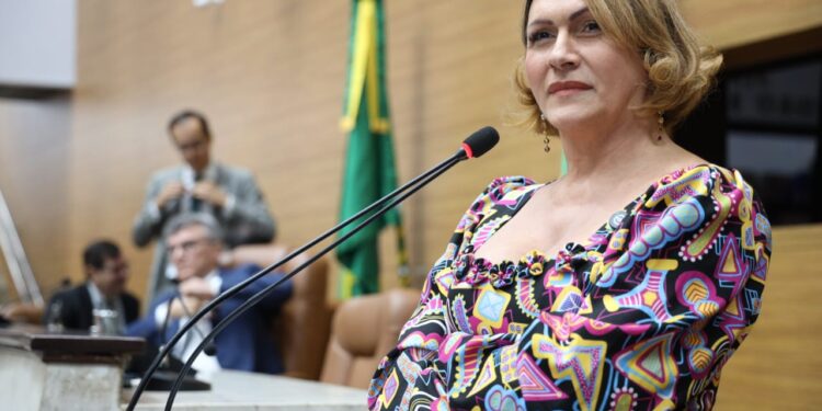 Linda Brasil destaca  Dia Nacional da Cultura e pede investimentos