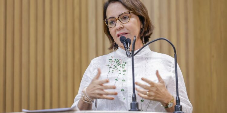 Emília defende plebiscito para a Zona de Expansão e critica nomeações no fim da gestão atual