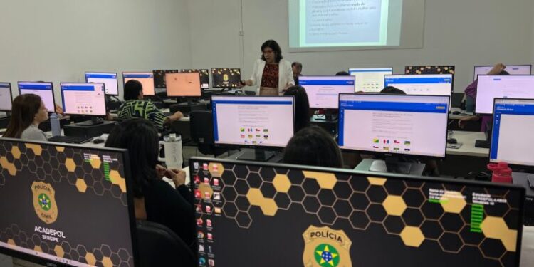 Delegacia Virtual da Mulher amplia ferramentas de proteção às vítimas de violência em Sergipe