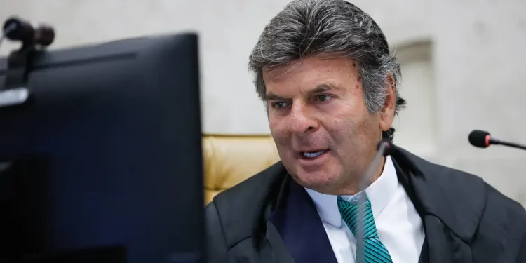 Fux diz que bets não podem ficar sem regulação no país