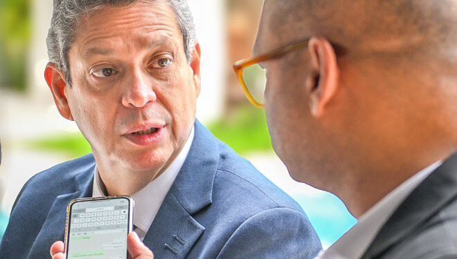 Ministro Márcio Macedo destaca papel social do G20 e reforça compromisso com gestão participativa em entrevista ao Jornal da Fan