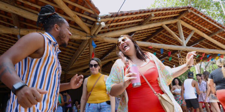 Fasc vai contar com pontos de distribuição de água e protetor solar