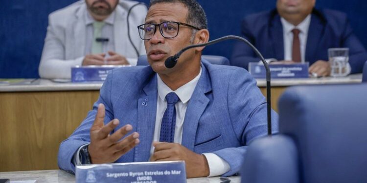 “Contem com o meu mandato para o crescimento social e econômico de Aracaju”, reforça Sargento Byron ao parabenizar o Programa Primeiro Emprego