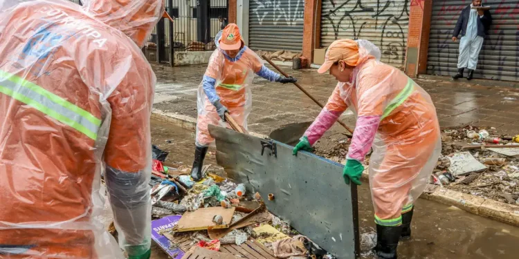 IBGE aponta avanço na limpeza urbana, mas lixões seguem ativos no país