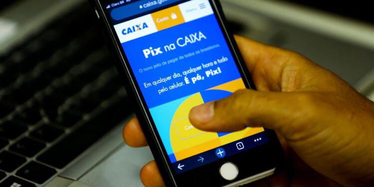 BC comunica exposição de dados de 644 chaves Pix da Caixa