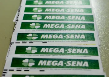 Mega-Sena acumula novamente e prêmio principal vai para R$ 200 milhões