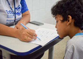Aracaju conquista selo ouro pelo Compromisso Nacional Criança Alfabetizada