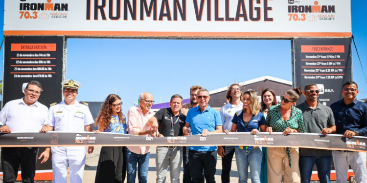 Governador participa da abertura oficial do Ironman 70.3 em Aracaju