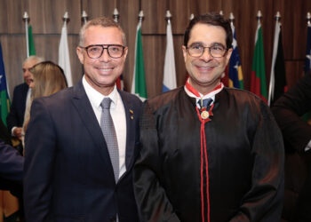 Governador acompanha posse do novo procurador-geral de Justiça do MPSE