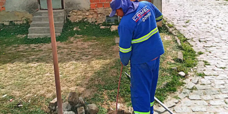 Monitoramento da Deso encontra ligações de água irregulares em Divina Pastora