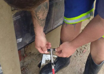 Deso desativa ligações clandestinas em Nossa Senhora da Glória