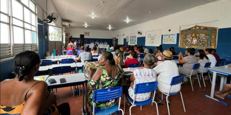 Secretaria da Assistência Social e moradores de Itaporanga d’Ajuda dialogam sobre regularização fundiária