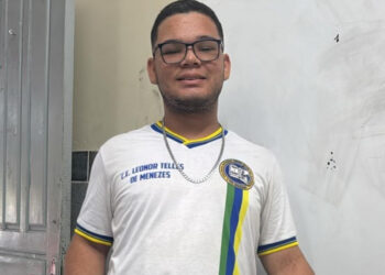 Aluno do Colégio Estadual Leonor Teles de Menezes conquista medalha de prata na Olimpíada Nacional de Astronomia Digital