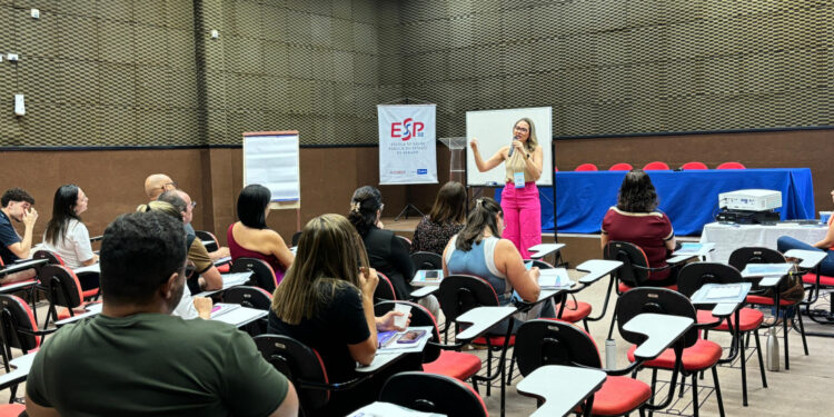 Saúde alinha fluxos de atendimento a mulheres, crianças e adolescentes vítimas de violência