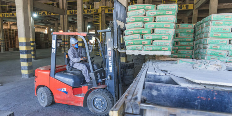 Governo de Sergipe apoia reativação de fábrica de cimentos em Nossa Senhora do Socorro