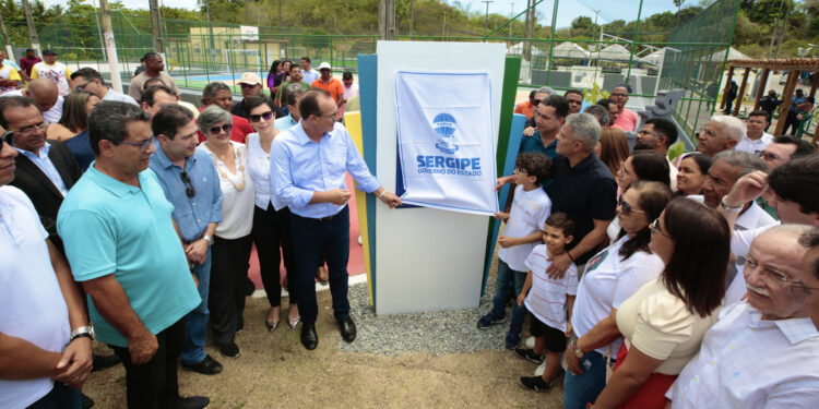 Governo de Sergipe entrega revitalização de espaço comunitário em Laranjeiras