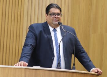 “Educação é prioridade no Governo com anúncio da 1ª Universidade Estadual”