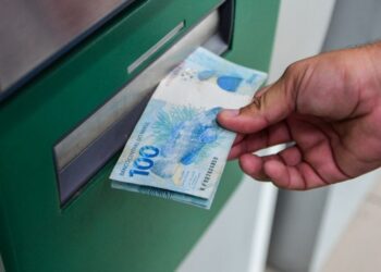 Bancos têm horários reduzidos de atendimento no final de ano