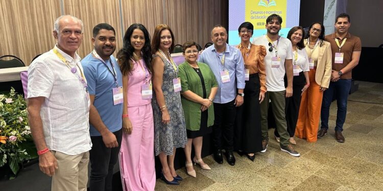 Diretores regionais representam Sergipe em seminário sobre avanços da educação no Nordeste