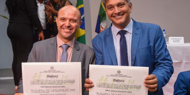 Dr. Samuel é diplomado prefeito de Socorro e reafirma compromisso com a reconstrução do município