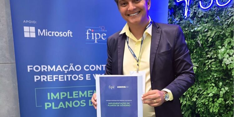 Dr. Samuel participa de curso de formação para prefeitos do RenovaBR