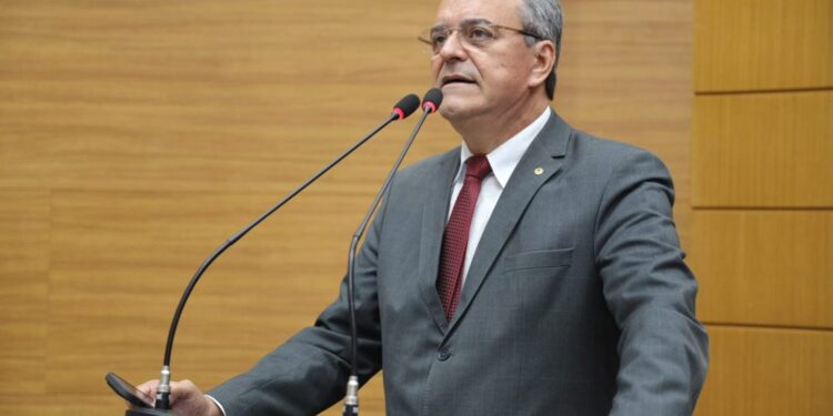 Ressocialização: Luciano Pimentel destaca conquista de Sergipe no Prêmio ‘Saída é pela Leitura’