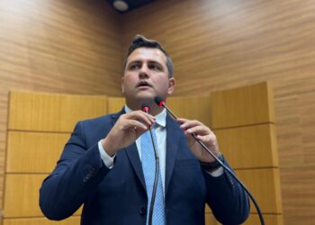Marcos Oliveira pede maior clareza no andamento de processos judiciais