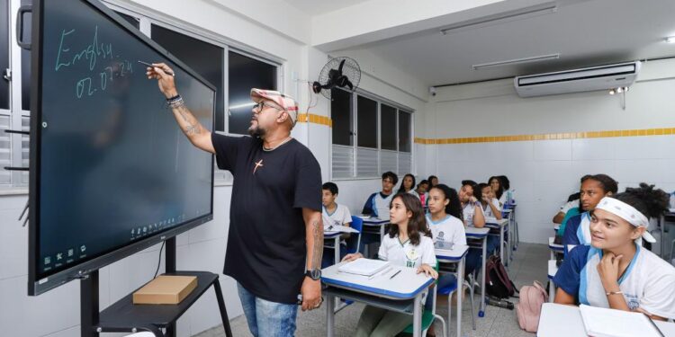 Semed reabrirá inscrições do concurso para candidatos com 50 anos ou mais