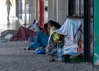 População em situação de rua no Brasil soma 308 mil pessoas, revela estudo