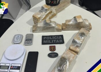 PM prende homem com 8kg de maconha em mochila na Capital