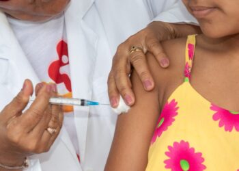 Saúde chama atenção para a importância das vacinas de rotina na prevenção e controle de doenças