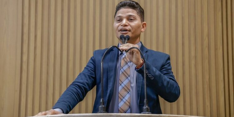 Soneca vota contra aplicação de prova para escolha de conselheiros tutelares