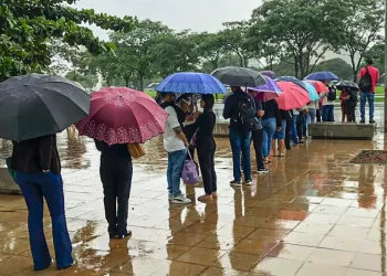 Último final de semana do ano deve ser chuvoso em todo o país