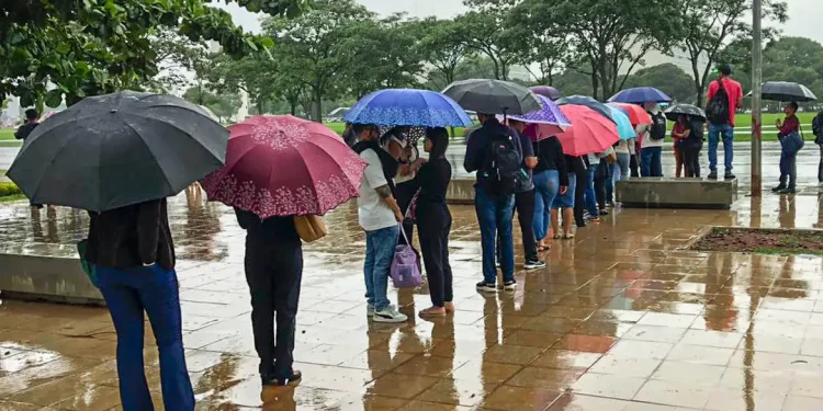 Último final de semana do ano deve ser chuvoso em todo o país