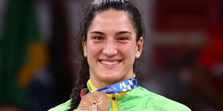 Mayra Aguiar anuncia aposentadoria: “fui até onde meu corpo permitiu”