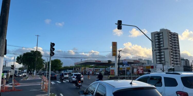 Novo acesso à avenida Tancredo Neves passa a funcionar nesta sexta, 13