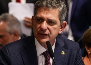 Senador Rogério agradece sensibilidade do senador Laércio em retirar relatório que prejudicava o retorno da Petrobras a Sergipe
