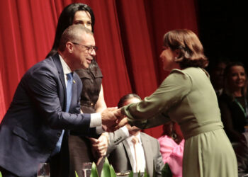 Fábio Mitidieri participa da solenidade de diplomação dos candidatos eleitos em Aracaju