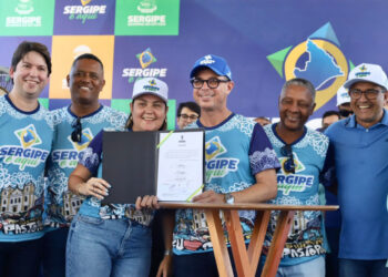 População de Divina Pastora celebra anúncio de R$ 1,1milhão para serviços de pavimentações asfáltica e granítica