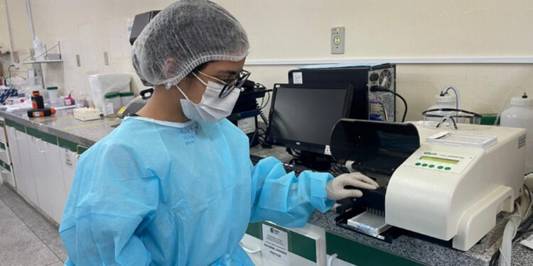Lacen realizou mais de 400 mil testes para vigilância laboratorial em Sergipe durante 2024