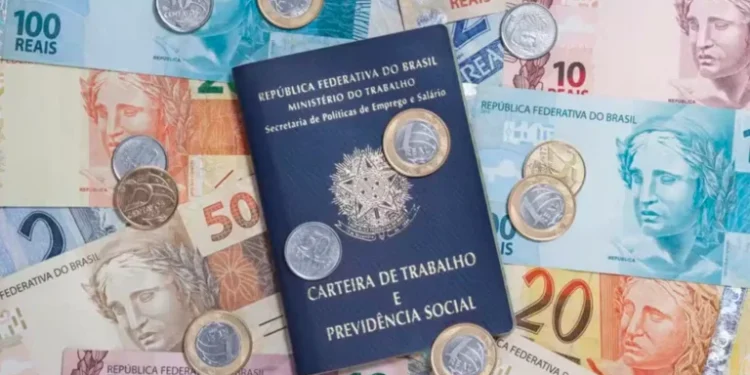 Vai receber o abono salarial em 2025? Pagamento começa em fevereiro