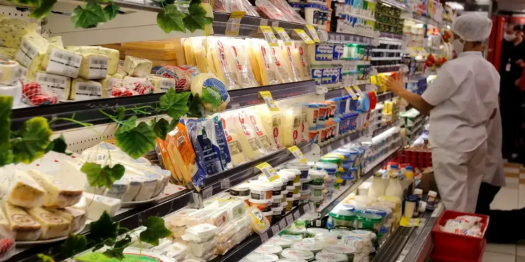 Associação defende mudar prazo de validade de alimentos para baixar valores