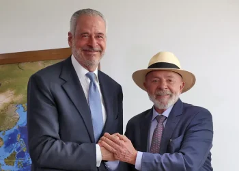 Lula escolhe André Corrêa do Lago para presidência da COP30