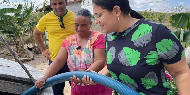 Prefeitura de São Miguel do Aleixo restabelece abastecimento de água