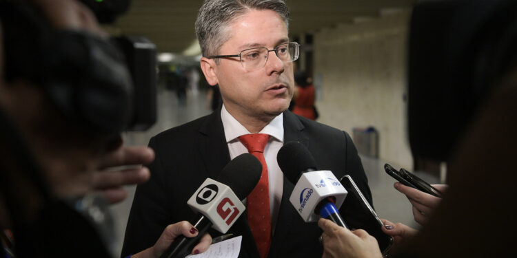 Senador Alessandro lança 6ª edição do Edital de Emendas Participativas, com foco em Guardas Municipais e Organizações de Assistência Social